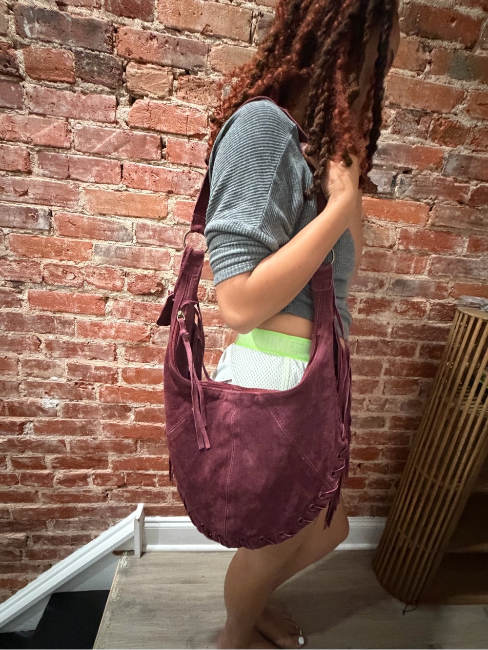 Sorpresa Genuine Leather Suede Fringe Hobo Shoulder Bag in Wine - Picture 10 of 11